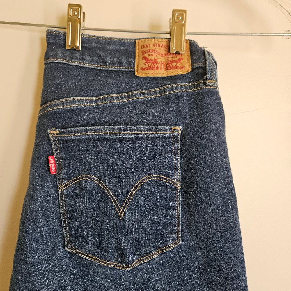 Levi's Mid Rise Skinny Jeans 16S style 58575